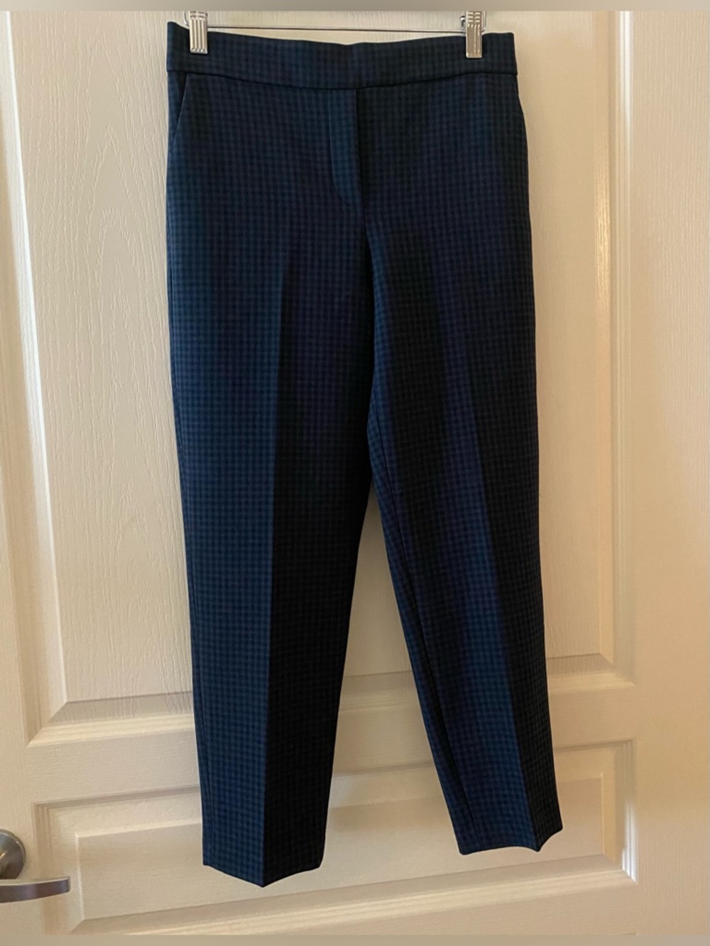ARITZIA Babaton Conan Cropped Pant in Plaid - 4 - Picture 2 of 11